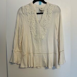 Knox Rose v-neck top